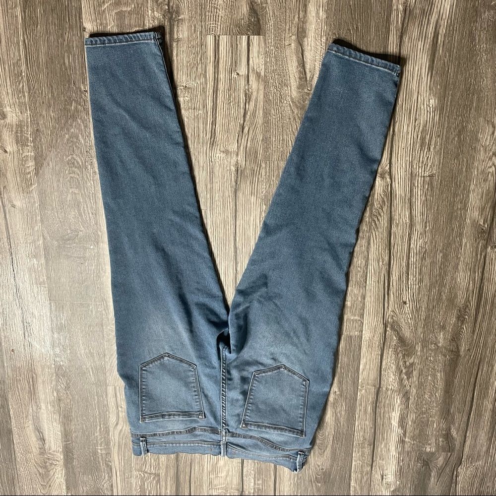 Revolve Free People Medium Wash Skinny Jeans - Picture 7 of 9